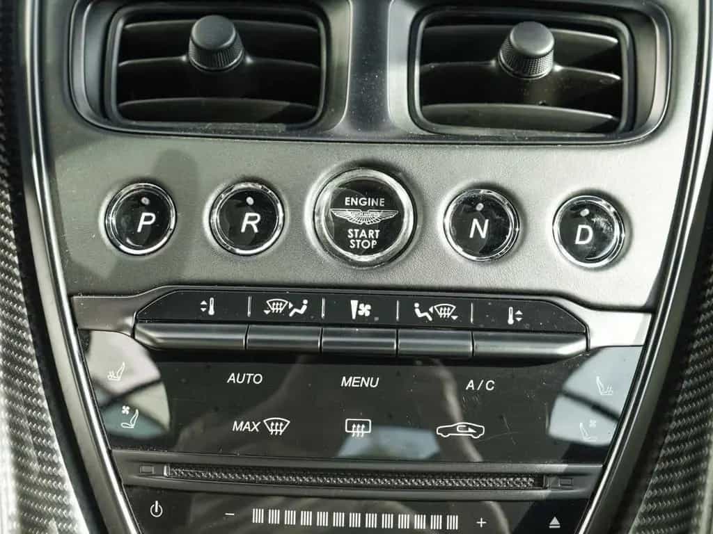 Aston Martin DBS Volante 05/2019-photo-22