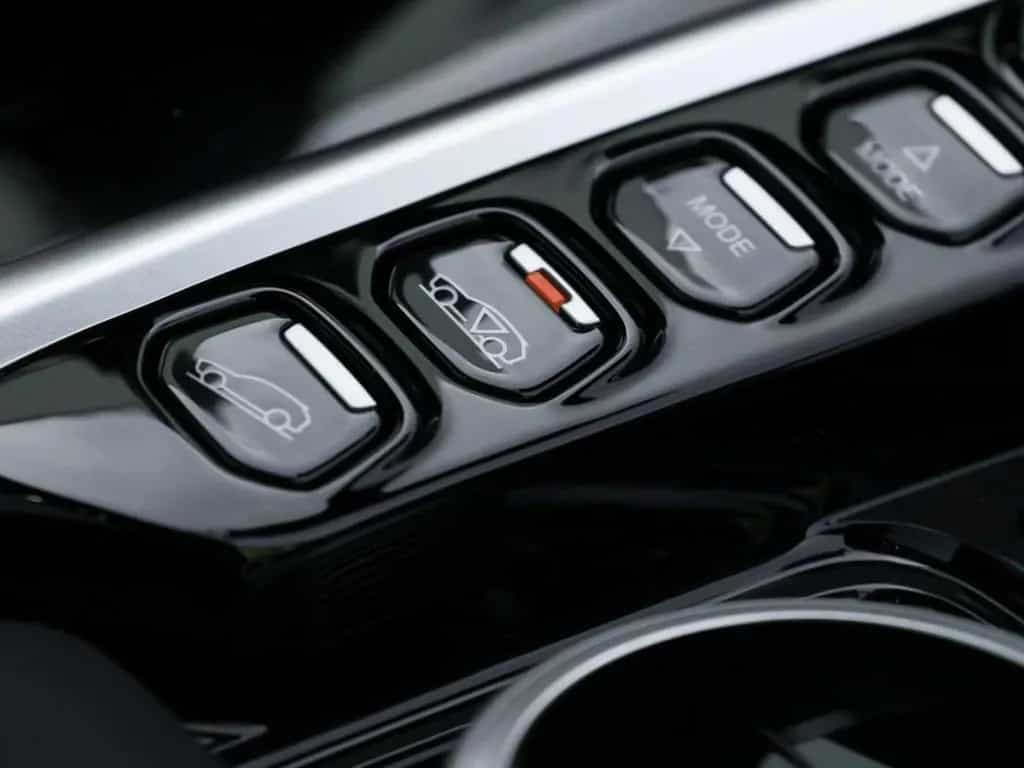 Aston Martin DBX 550 10/2024-photo-30