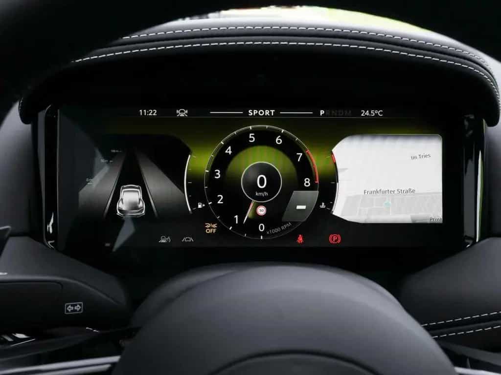 Aston Martin DB12 Coupe null-photo-18