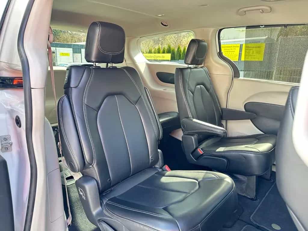 Chrysler Pacifica 03/2024-photo-10