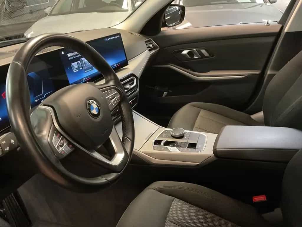 BMW 320 dA Touring Live Cockpit,LED,AHK 03/2023-photo-13