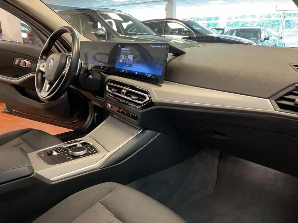 BMW 320 dA Touring Live Cockpit,LED,AHK 03/2023-photo-20