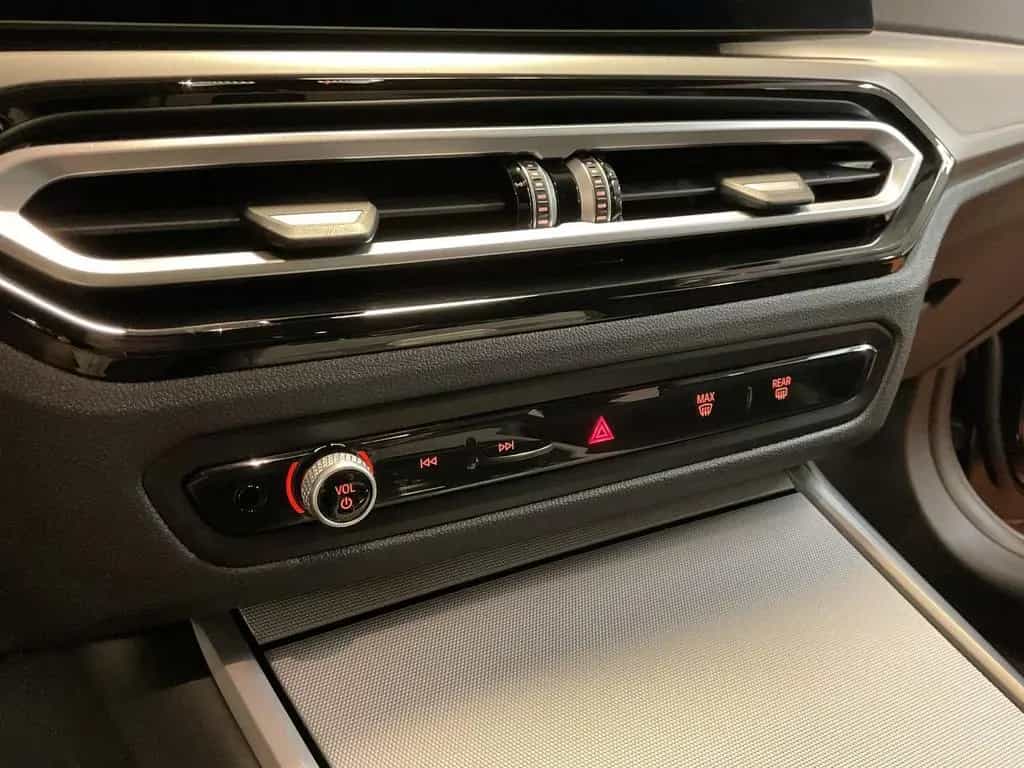 BMW 320 dA Touring Live Cockpit,LED,AHK 03/2023-photo-21