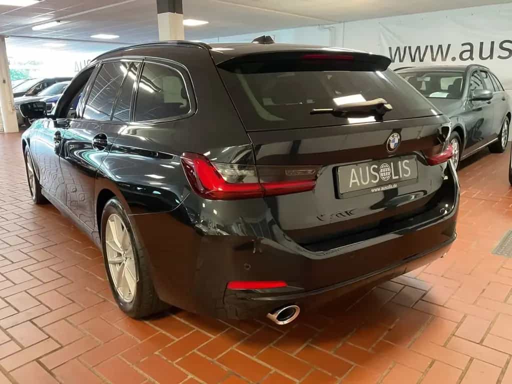BMW 320 dA Touring Live Cockpit,LED,AHK 03/2023-photo-5