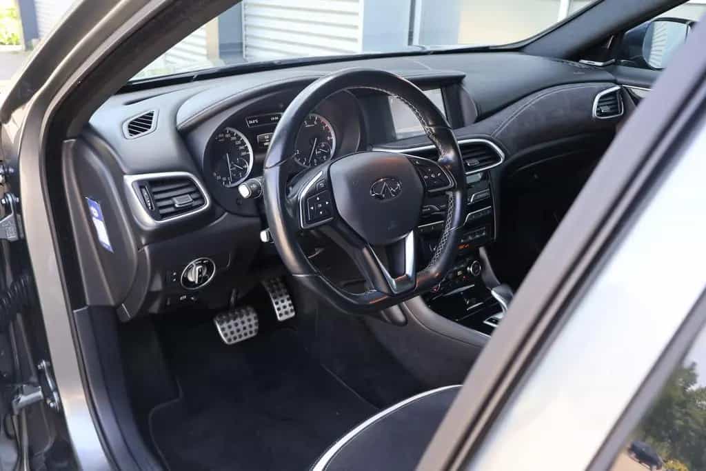 Infiniti Q30 1.6 T Sport | Origineel NL | Panoramadak | B 01/2017-photo-5