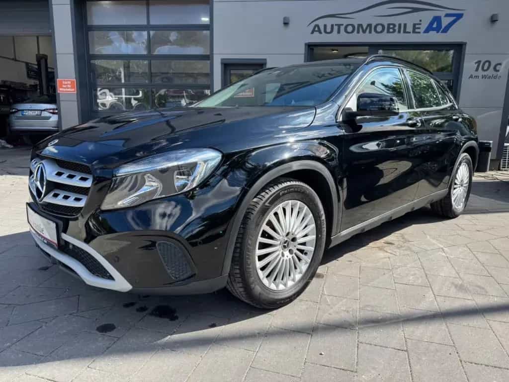 Mercedes-Benz GLA 200 11/2019-photo-2