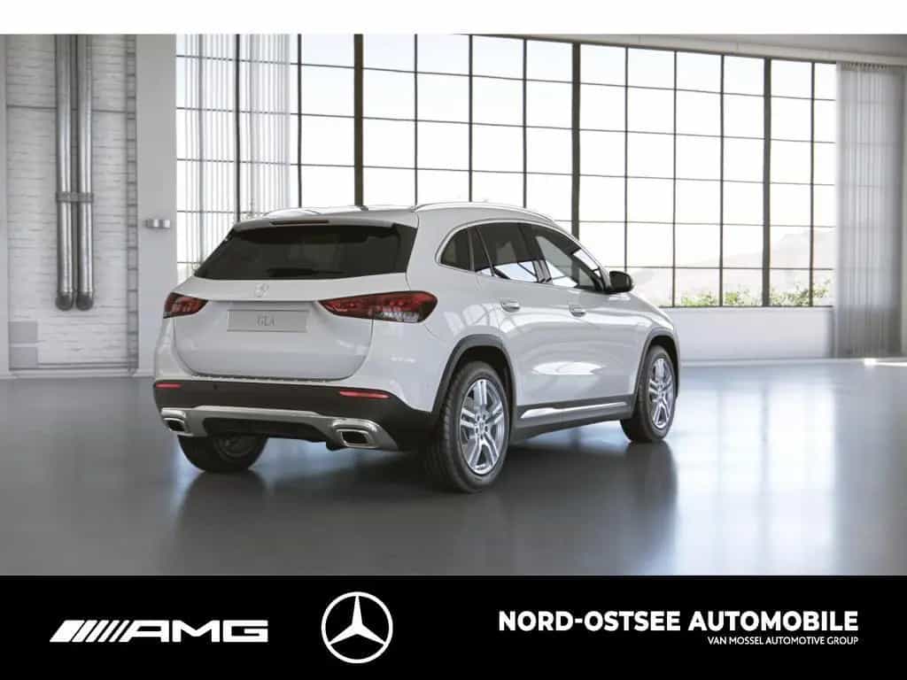 Mercedes-Benz GLA 220 d 4M PROGRESSIVE KAMERA PANO HUD NAVI 06/2022-photo-1