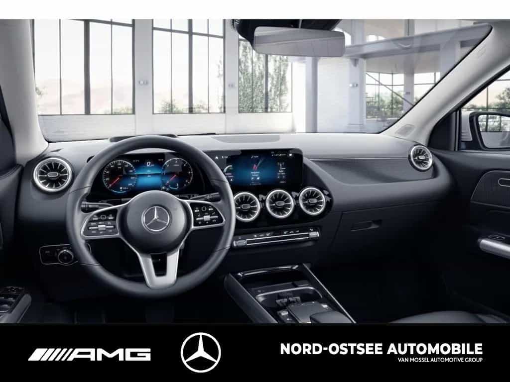 Mercedes-Benz GLA 220 d 4M PROGRESSIVE KAMERA PANO HUD NAVI 06/2022-photo-2