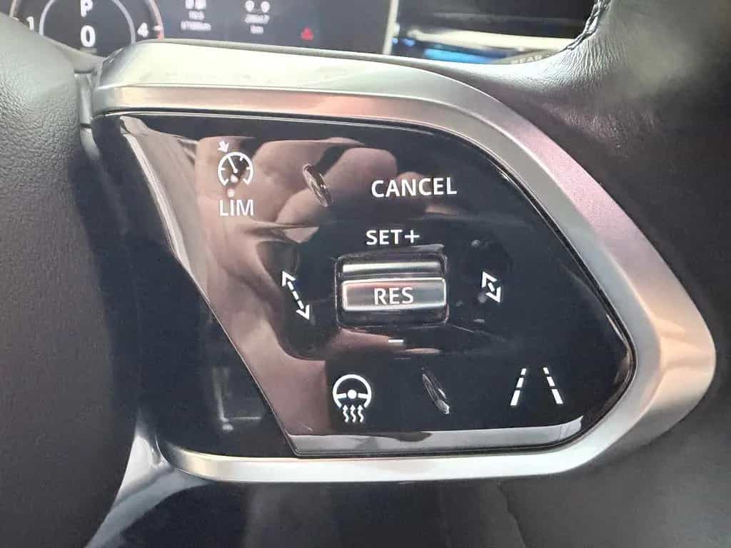 Jaguar F-Pace R-Dynamic SE AWD PANO/STANDH./MEMORY 03/2024-photo-32