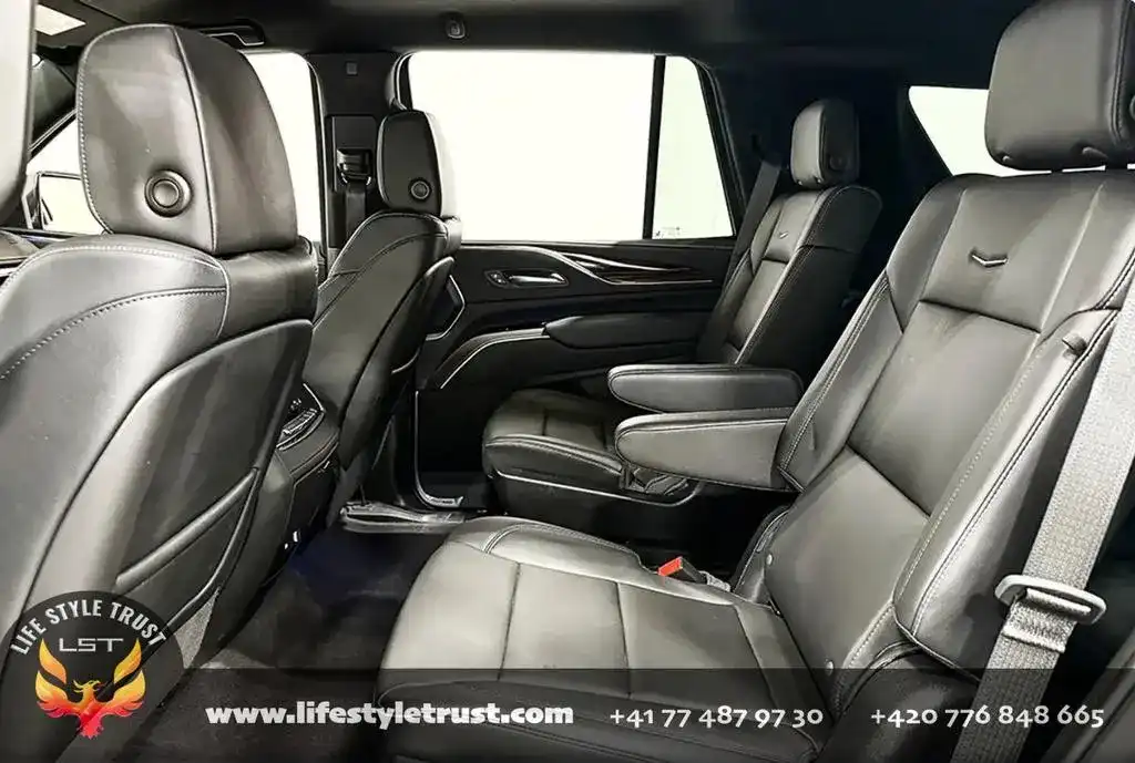 Cadillac Escalade LUXURY 6.2V8 4WD € 68.500 T1 06/2024-photo-13