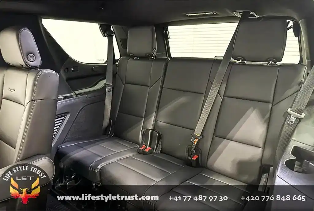 Cadillac Escalade LUXURY 6.2V8 4WD € 68.500 T1 06/2024-photo-14