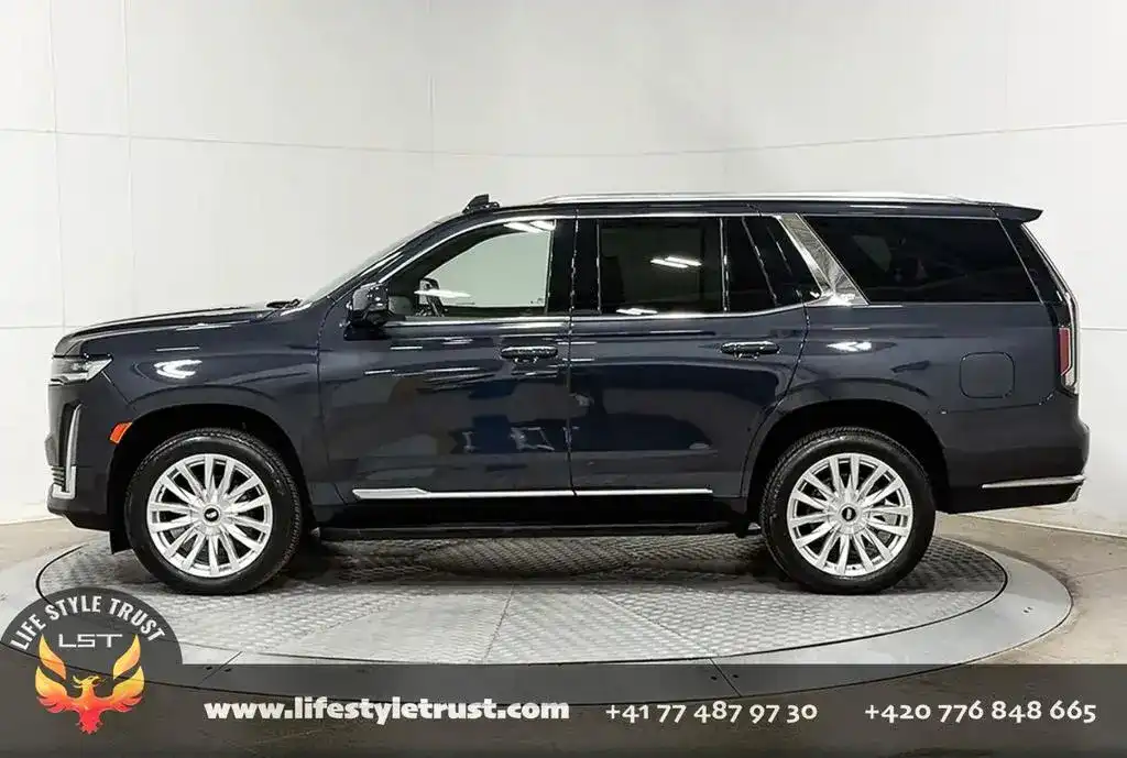 Cadillac Escalade LUXURY 6.2V8 4WD € 68.500 T1 06/2024-photo-3