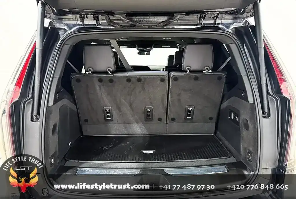 Cadillac Escalade LUXURY 6.2V8 4WD € 68.500 T1 06/2024-photo-8