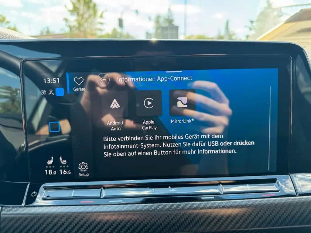 Volkswagen Golf R 20 Years 4MO 2.0 TSI DSG AKRA IQ HARMAN 06/2023-photo-13