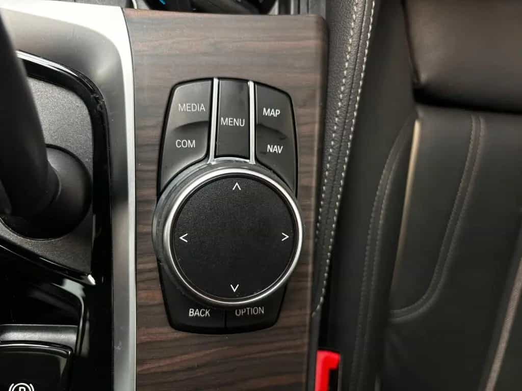 BMW 520 d xDrive Luxury Line LED SHD HARMAN/KARDO CAM 09/2020-photo-18