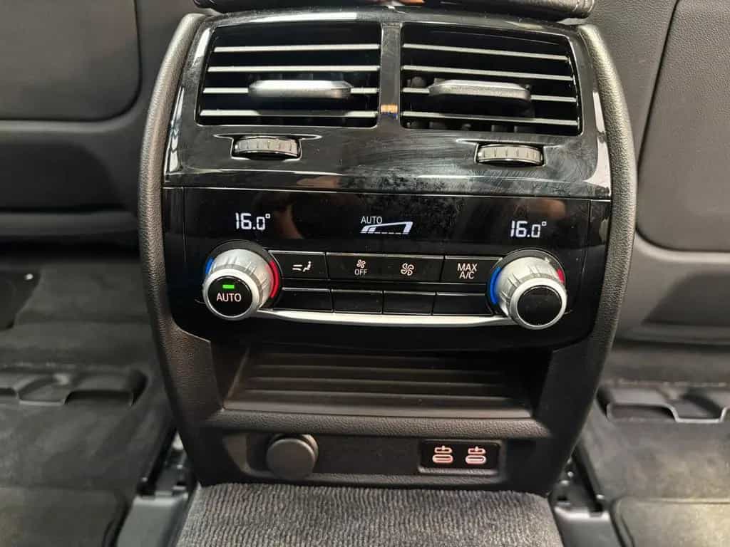 BMW 520 d xDrive Luxury Line LED SHD HARMAN/KARDO CAM 09/2020-photo-29