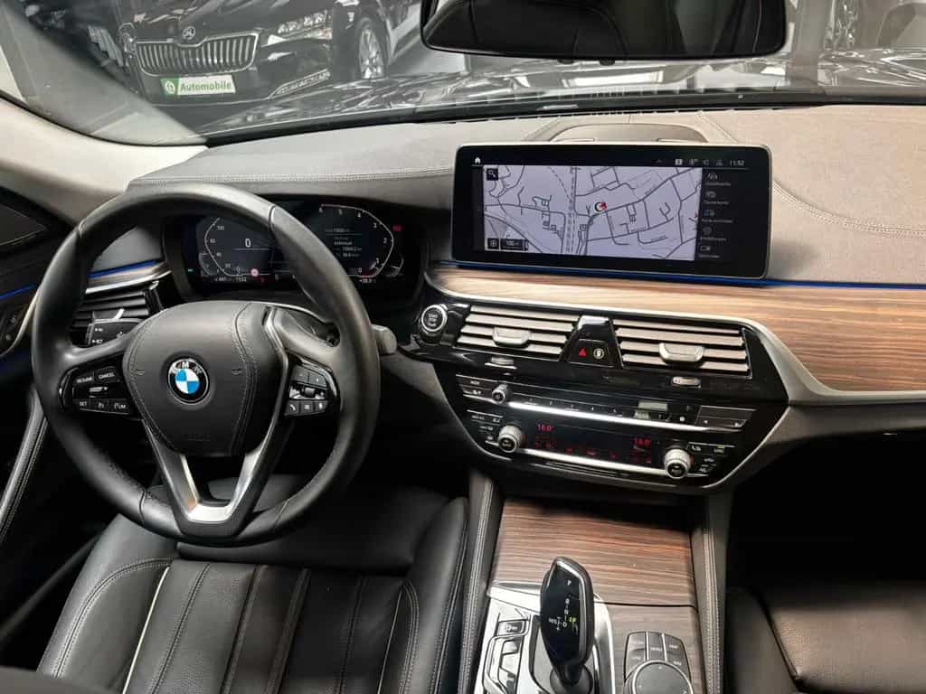 BMW 520 d xDrive Luxury Line LED SHD HARMAN/KARDO CAM 09/2020-photo-5