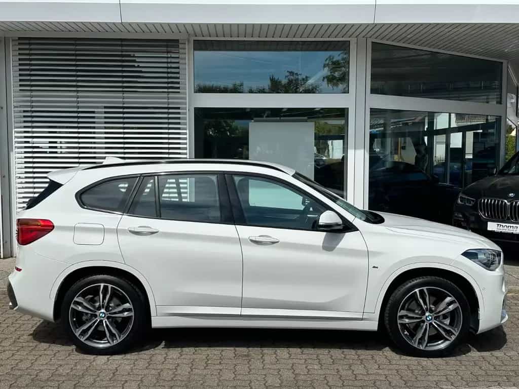 BMW X1 sDrive 20 i M-Sport+abn.AHK+LED+Navi+RFKamera 07/2018-photo-1
