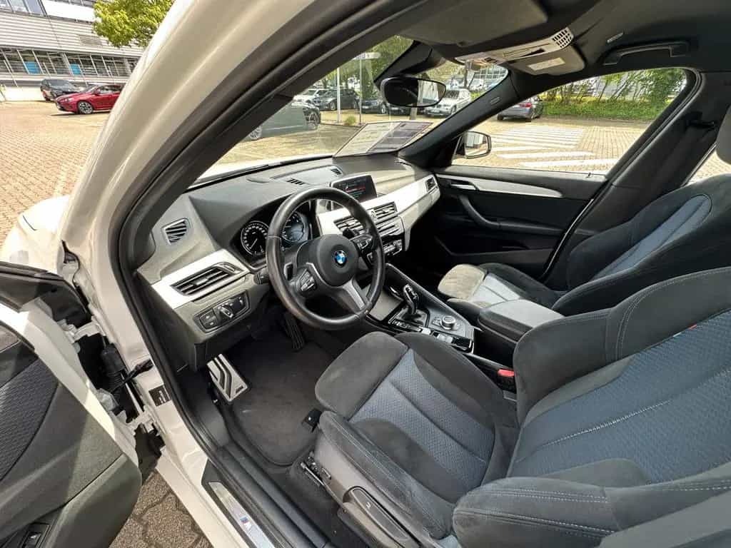 BMW X1 sDrive 20 i M-Sport+abn.AHK+LED+Navi+RFKamera 07/2018-photo-11