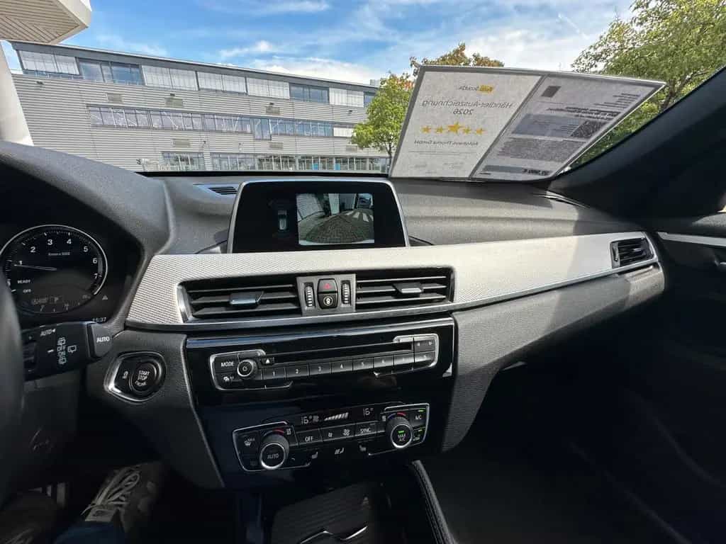 BMW X1 sDrive 20 i M-Sport+abn.AHK+LED+Navi+RFKamera 07/2018-photo-16