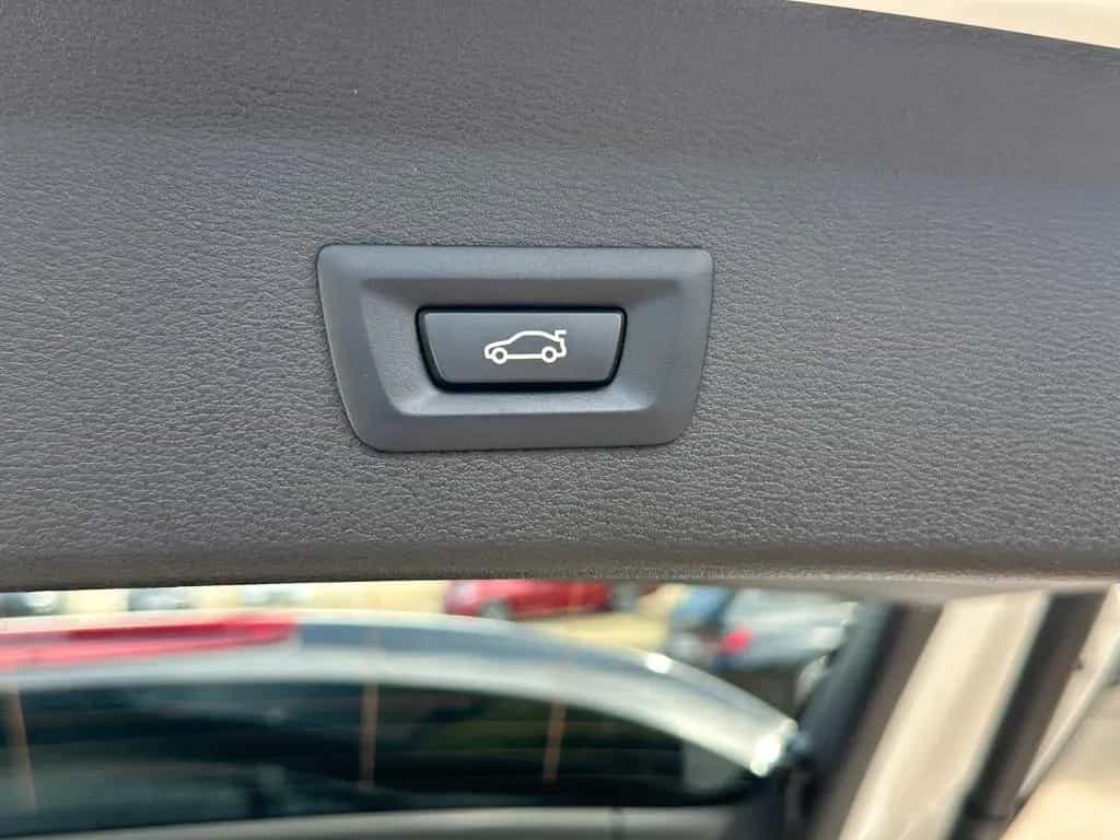 BMW X1 sDrive 20 i M-Sport+abn.AHK+LED+Navi+RFKamera 07/2018-photo-19