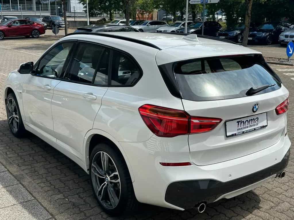 BMW X1 sDrive 20 i M-Sport+abn.AHK+LED+Navi+RFKamera 07/2018-photo-3