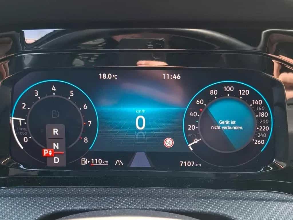 Volkswagen Golf Lim. 1.5 eTSI DSG R-Line *KAMERA*NAVI*ACC* 05/2024-photo-7