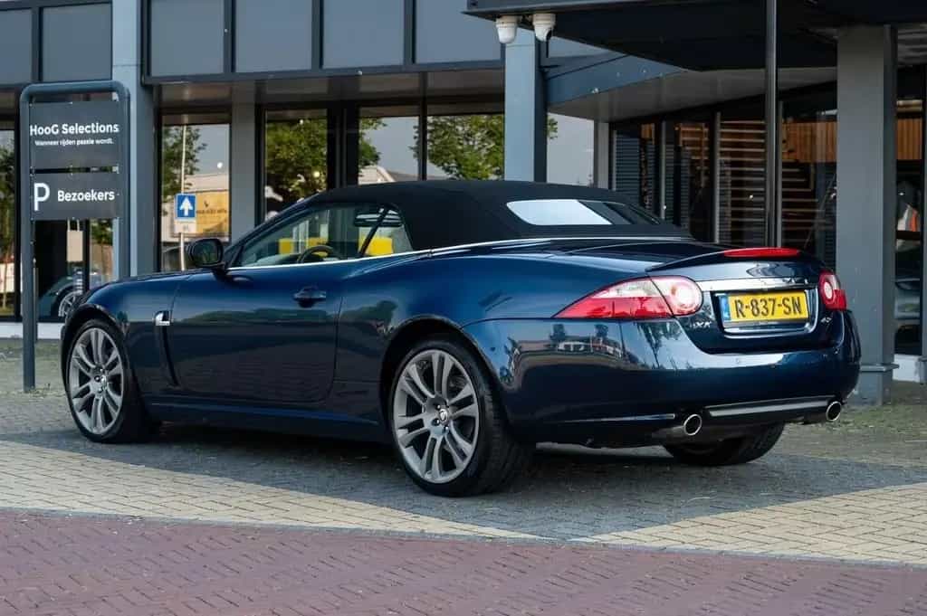 Jaguar XK 4.2 V8 Convertible 10/2006-photo-2