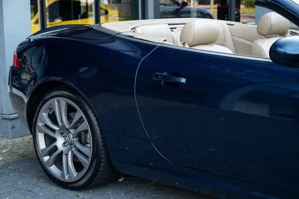 Jaguar XK 4.2 V8 Convertible 10/2006-photo-24