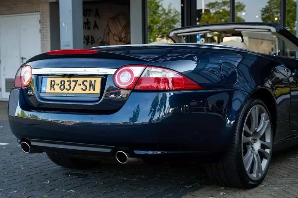 Jaguar XK 4.2 V8 Convertible 10/2006-photo-40