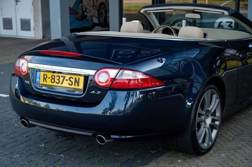Jaguar XK 4.2 V8 Convertible 10/2006-photo-42