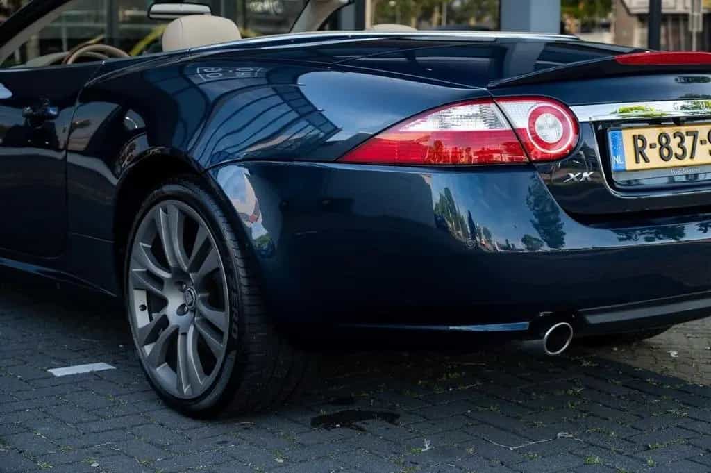 Jaguar XK 4.2 V8 Convertible 10/2006-photo-48