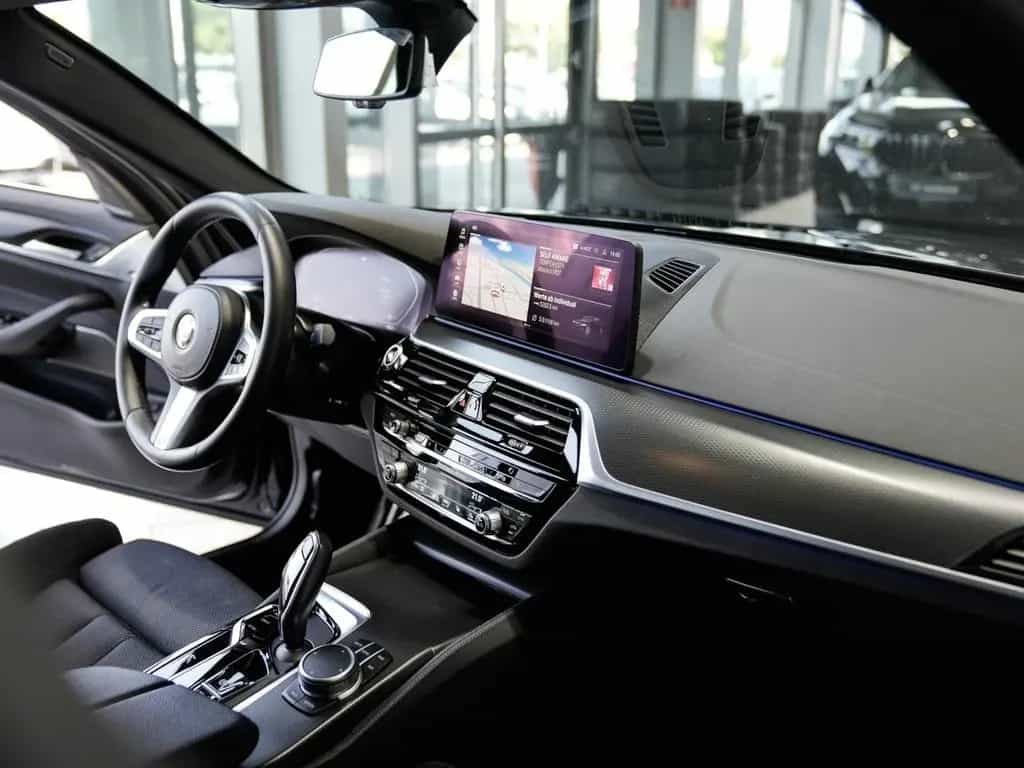 BMW 520 d M Sport H/K 20LM Kamera Komfortzugang 10/2021-photo-26