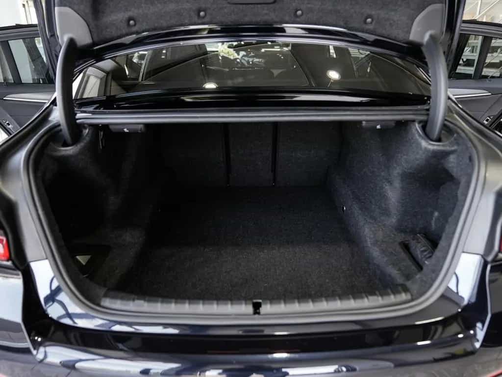 BMW 520 d M Sport H/K 20LM Kamera Komfortzugang 10/2021-photo-29
