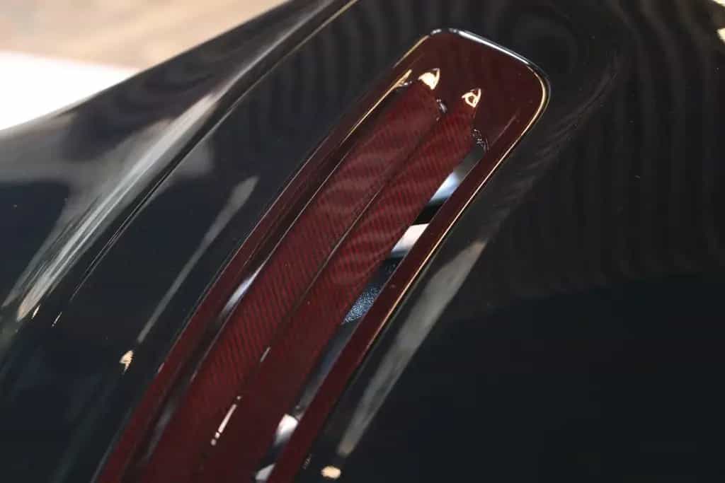 Aston Martin V12 Vantage Vantage GT12 - Red Carbon Exposed - 71 of 100 06/2016-photo-15