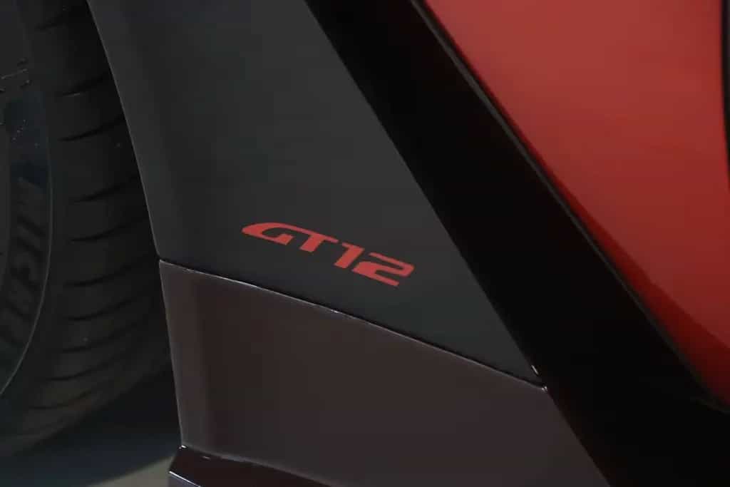 Aston Martin V12 Vantage Vantage GT12 - Red Carbon Exposed - 71 of 100 06/2016-photo-19