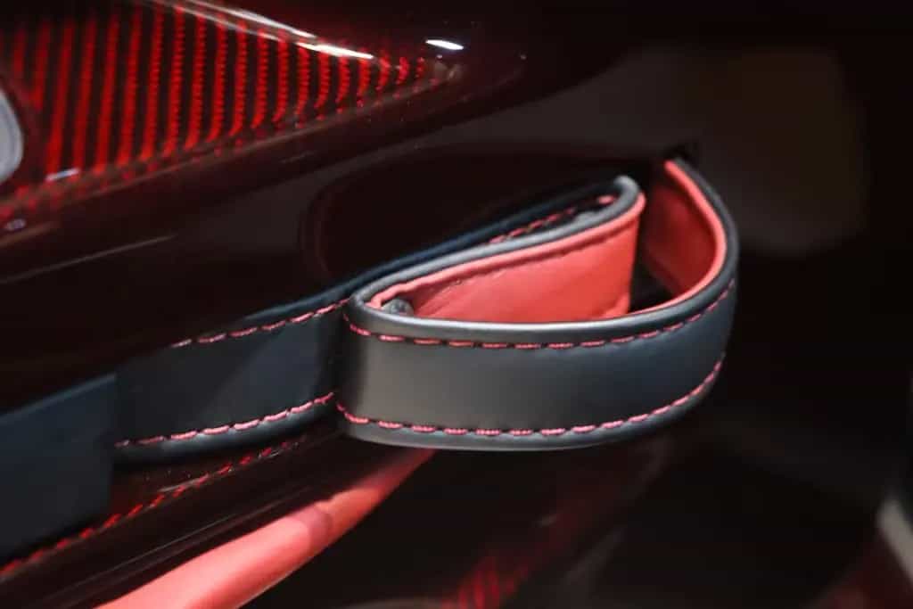 Aston Martin V12 Vantage Vantage GT12 - Red Carbon Exposed - 71 of 100 06/2016-photo-8