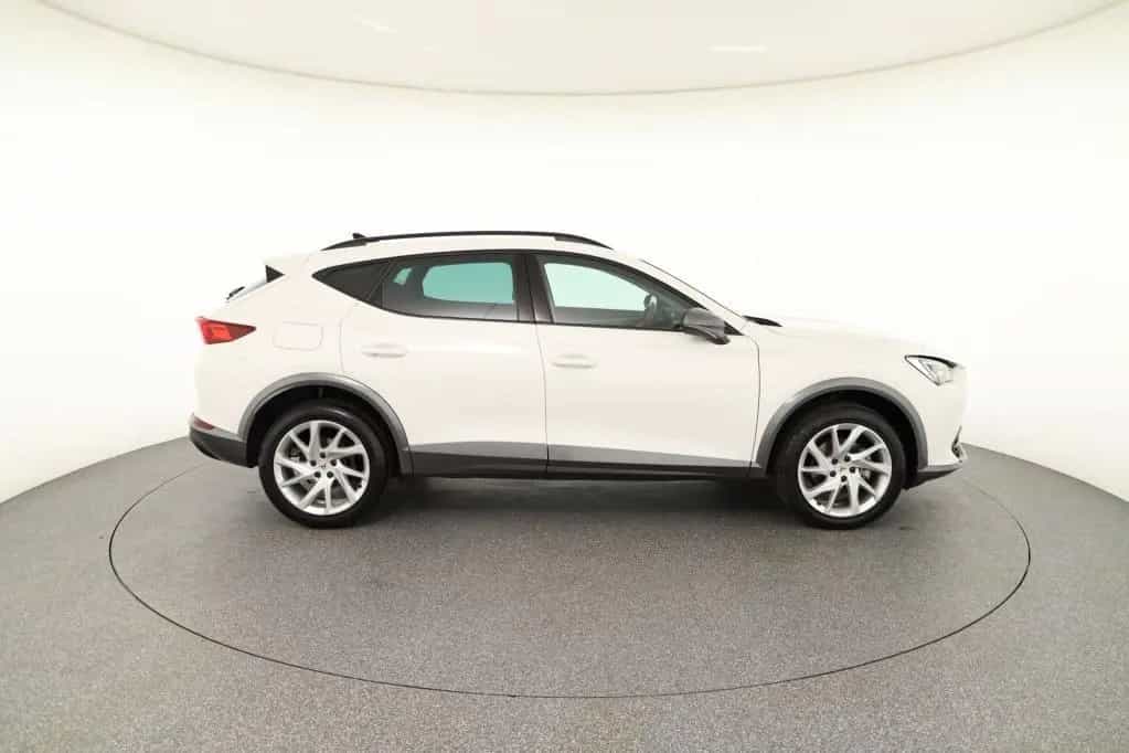 Cupra Formentor 1.5 TSI 110kW 6-Gang 4 Türen 06/2023-photo-12