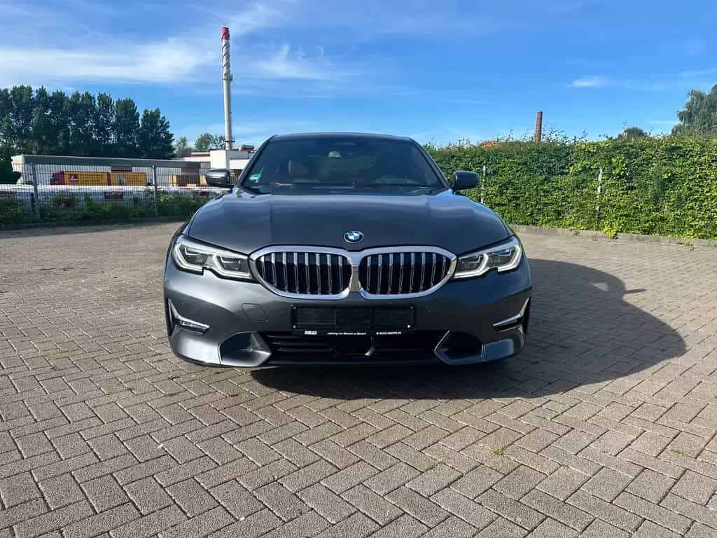 BMW 320 d Lim.xDrive LuxuryLine VIRTUAL*LASER*HUD*GSD 11/2018-photo-1
