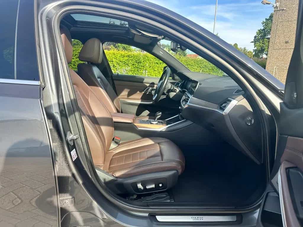BMW 320 d Lim.xDrive LuxuryLine VIRTUAL*LASER*HUD*GSD 11/2018-photo-11