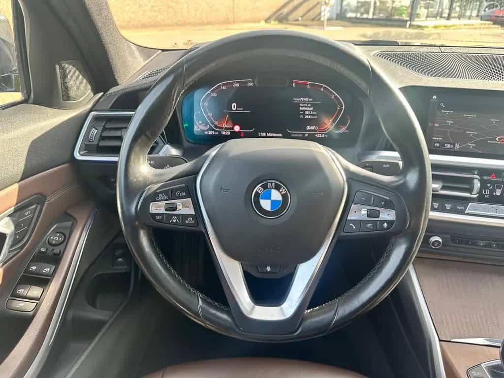 BMW 320 d Lim.xDrive LuxuryLine VIRTUAL*LASER*HUD*GSD 11/2018-photo-25