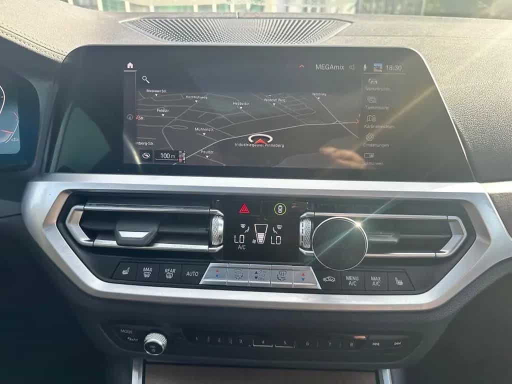 BMW 320 d Lim.xDrive LuxuryLine VIRTUAL*LASER*HUD*GSD 11/2018-photo-26