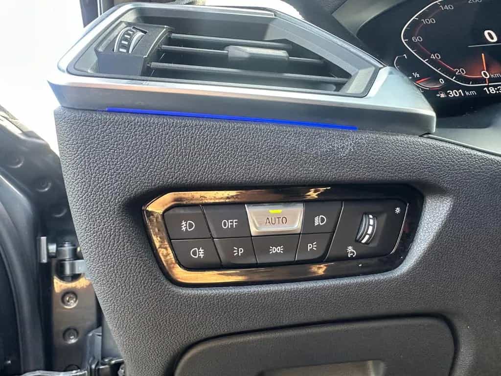 BMW 320 d Lim.xDrive LuxuryLine VIRTUAL*LASER*HUD*GSD 11/2018-photo-33