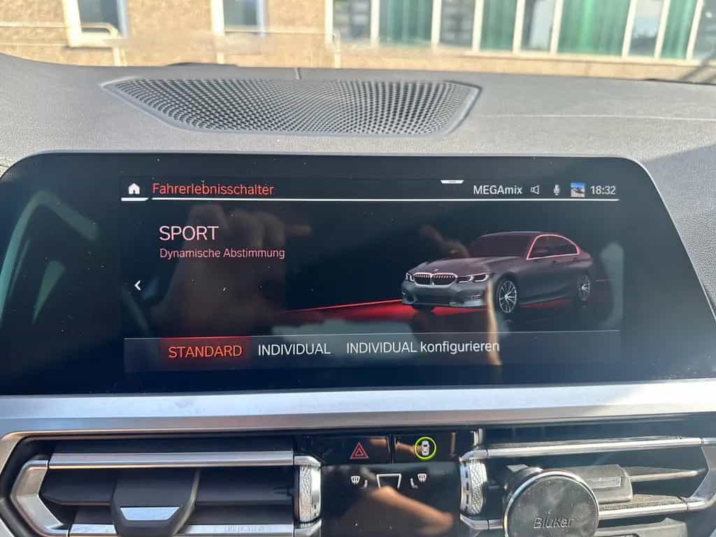BMW 320 d Lim.xDrive LuxuryLine VIRTUAL*LASER*HUD*GSD 11/2018-photo-39