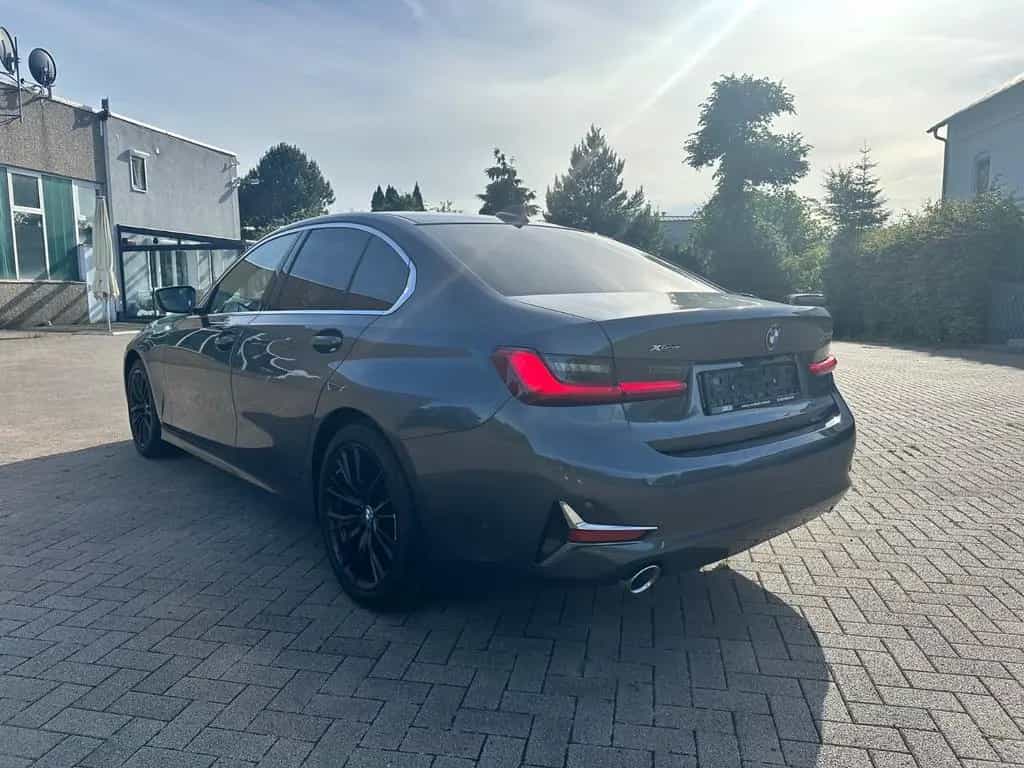 BMW 320 d Lim.xDrive LuxuryLine VIRTUAL*LASER*HUD*GSD 11/2018-photo-6