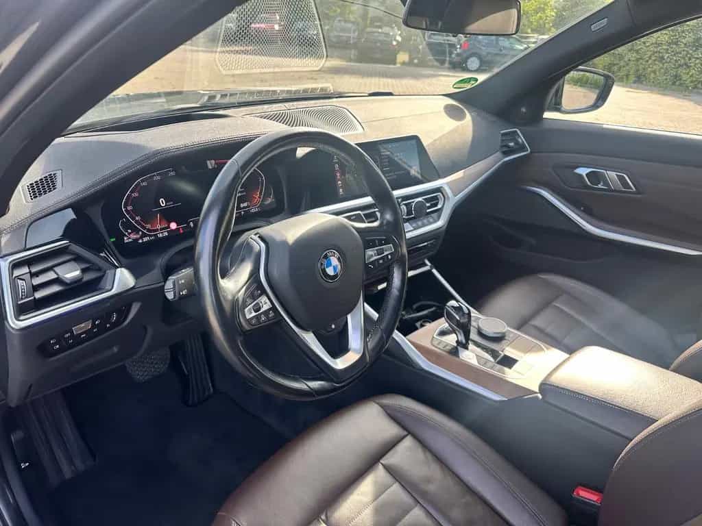 BMW 320 d Lim.xDrive LuxuryLine VIRTUAL*LASER*HUD*GSD 11/2018-photo-9