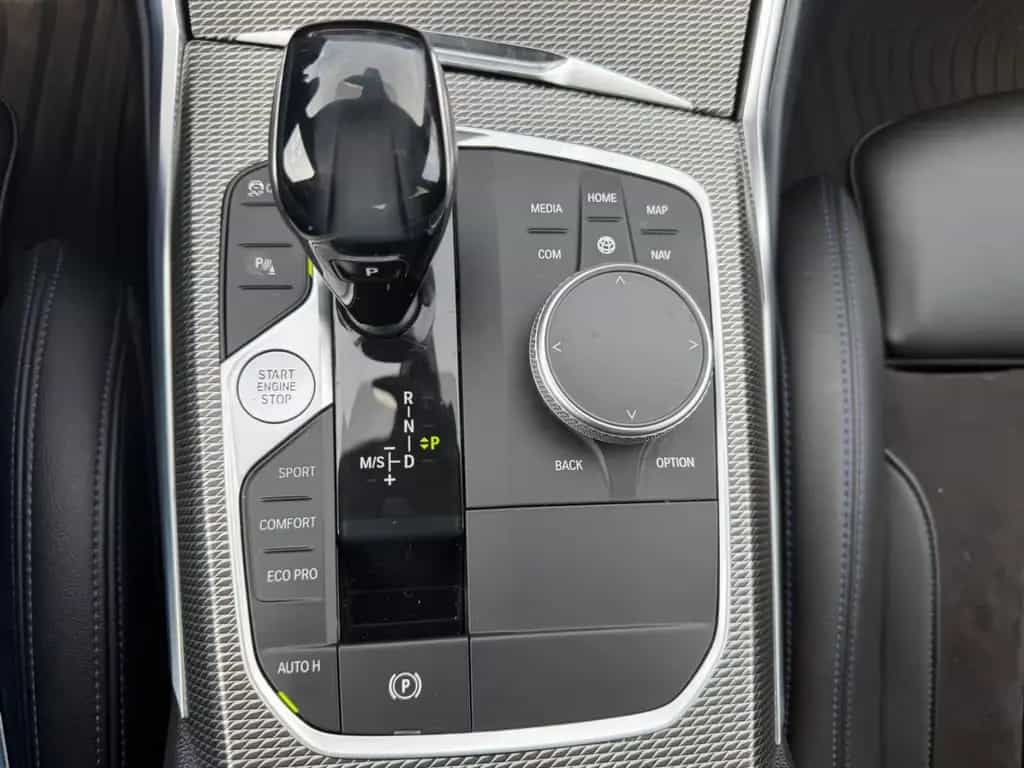 BMW 320 d  Limousine xDrive M Sport*Memory*LASER 02/2022-photo-10