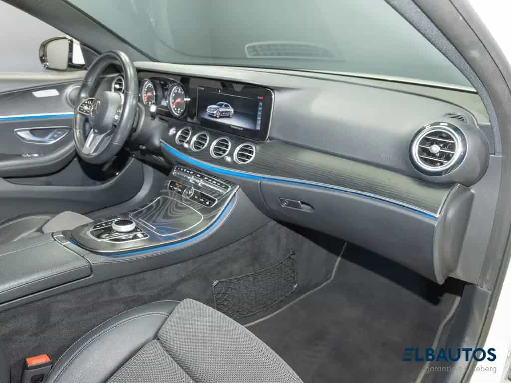 Mercedes-Benz E 200 Avantgarde LED/Navigation/Kamera/Ambiente/ 06/2019-photo-14