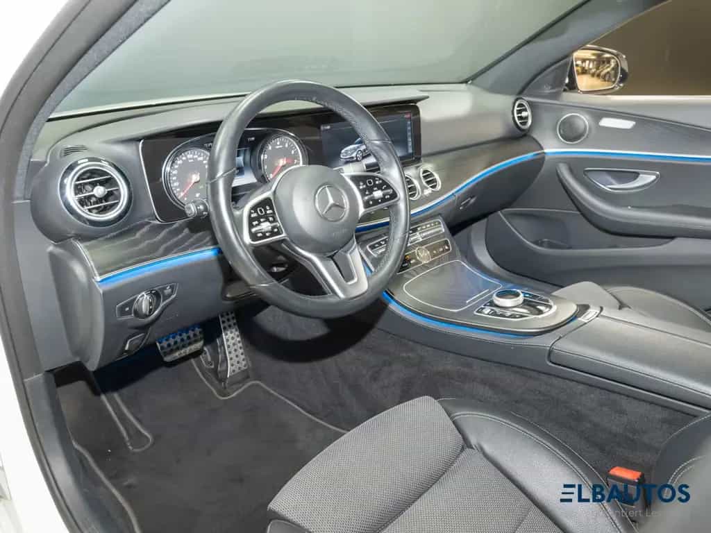 Mercedes-Benz E 200 Avantgarde LED/Navigation/Kamera/Ambiente/ 06/2019-photo-9