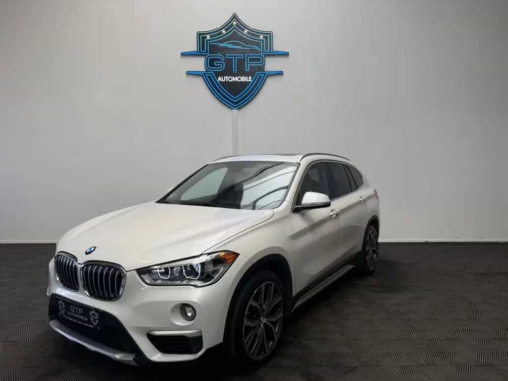 BMW X1 xDrive25i Sport Line*LED*Pano*HUD*H&K*Memory* 12/2015-photo-0